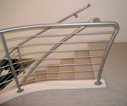 I22 Horizontal Style Railing with Curved Pipe